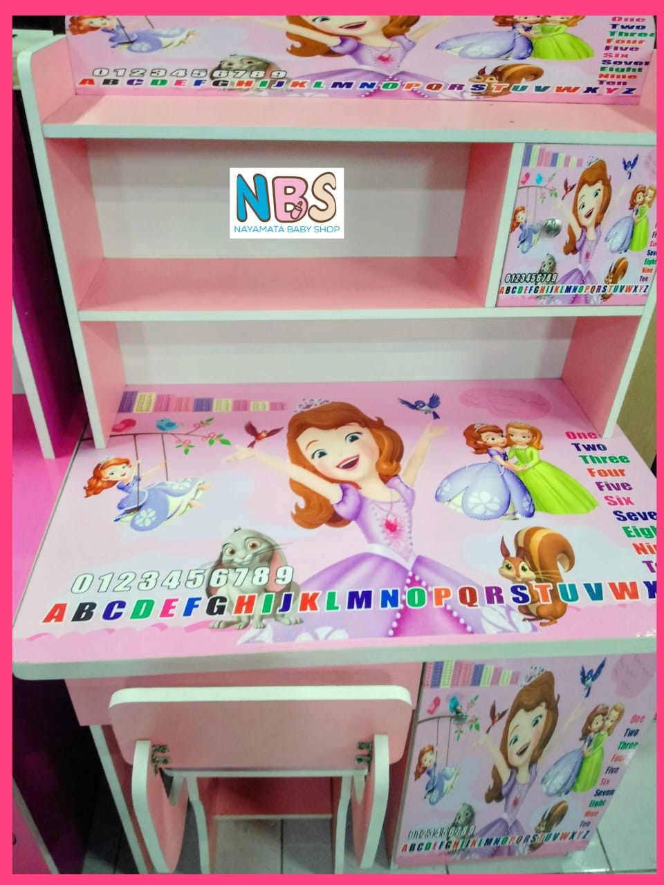 কার্টুন ডিজাইনের বাচ্চাদের পড়ার টেবিল