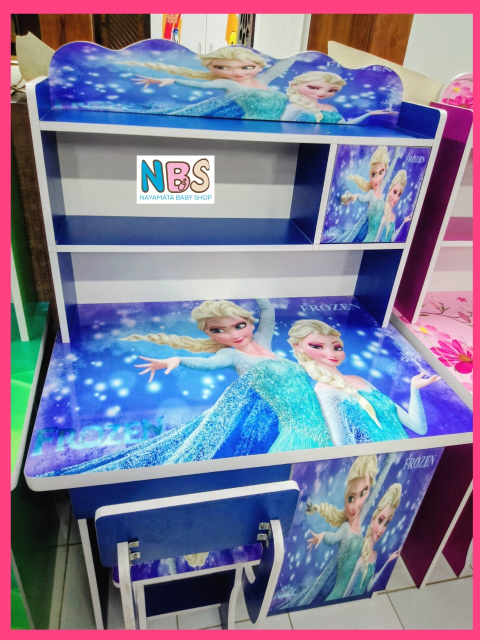 কার্টুন ডিজাইনের বাচ্চাদের পড়ার টেবিল