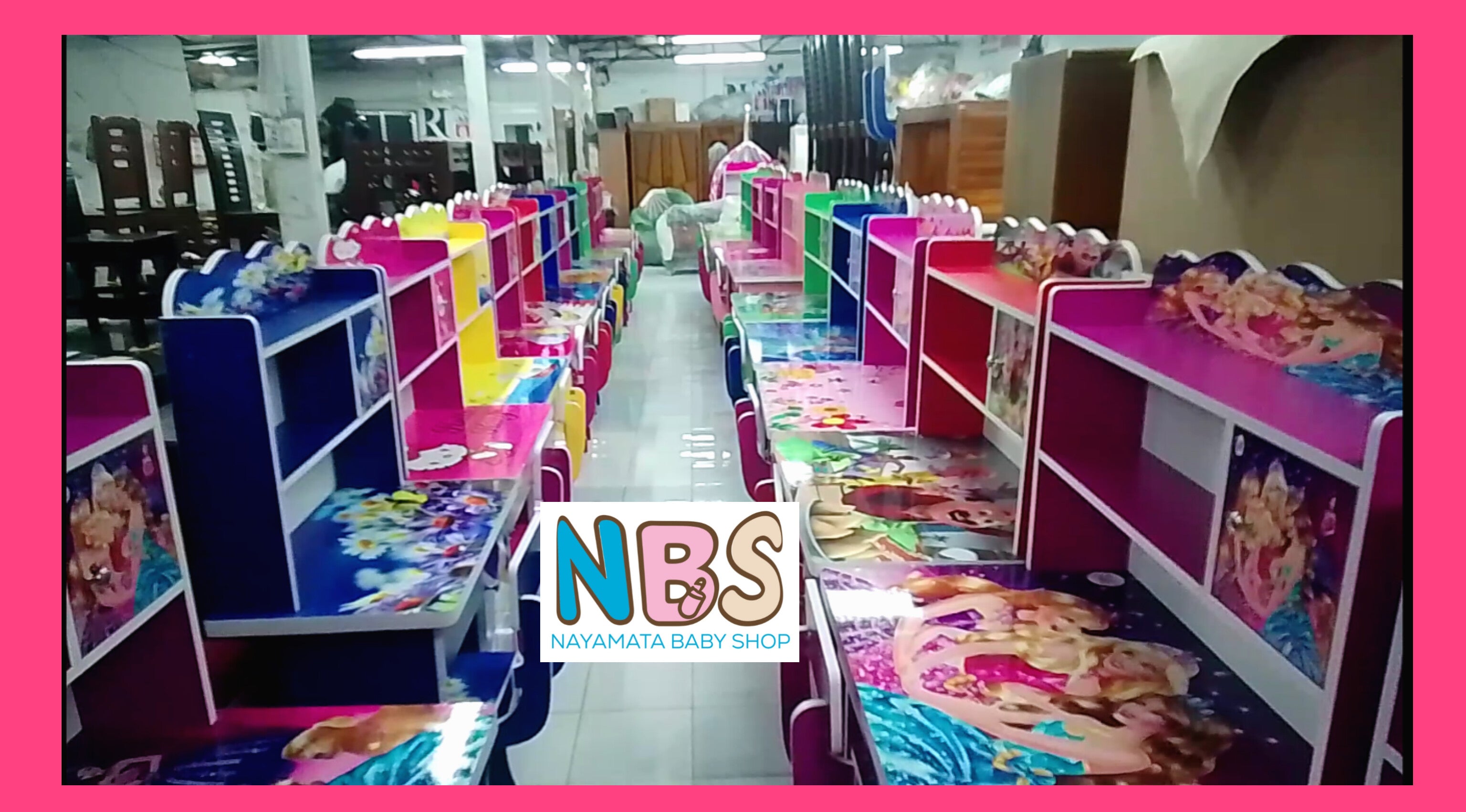 কার্টুন ডিজাইনের বাচ্চাদের পড়ার টেবিল